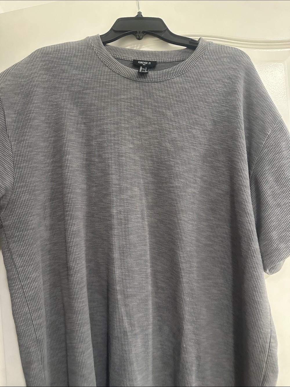 Forever 21 Men’s Light Gray Ribbed Short-Sleeve Tee